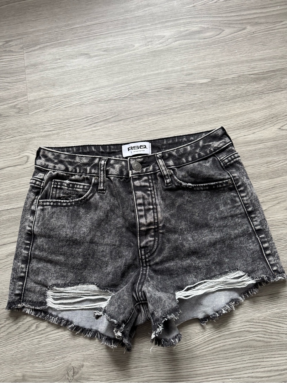 RSQ Vintage High Rise Distressed Black Acid Wash Denim Shorts Size 25
